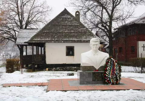 Casa lui Nicolae Ceaușescu din Scornicești, ocolită până și de nostalgici! Nici un vizitator de ziua fostului dictator