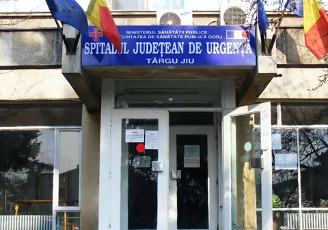 Un medic de la Spitalul Județean din Târgu Jiu a refuzat să consulte o pacientă. Dă vina pe "lipsa salarizării corespunzătoare"
