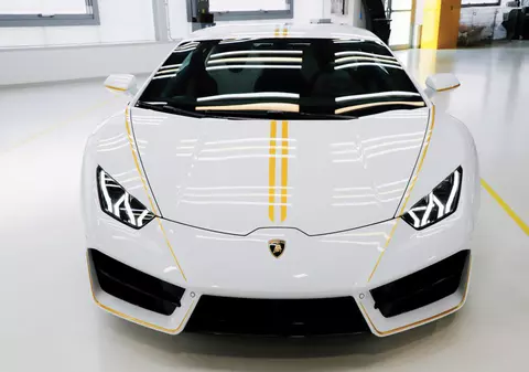 O fabrică din Timiș s-a închis după ce angajații au furat matrițele de Lamborghini și le-au vândut la fier vechi