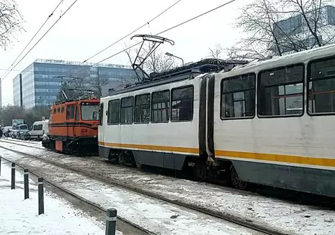 UPDATE | Circulaţia liniei de tramvaie 21 din Capitală a fost reluată