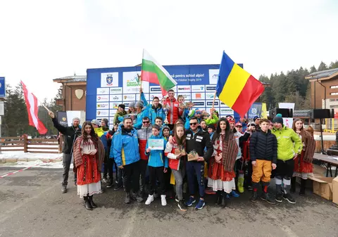 Întreceri spectaculoase la competiția de schi alpin, în Poiana Brașov. Cine sunt câștigătorii