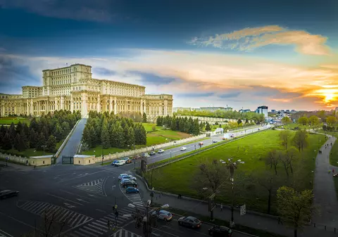 Bucureştiul, recomandat de o mare companie aeriană low-cost pentru „un city-break ieftin, dacă sunteți faliți”