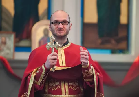 INTERVIU | Un preot român este patronul unei echipe de fotbal din SUA. Timotei Sas conduce Biserica și clubul din Duluth