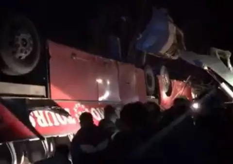 Accident de autocar în Macedonia de Nord: Cel puţin 13 oameni au murit