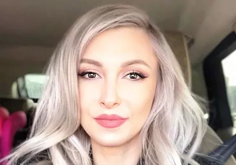 Andreea Bălan și-a pregătit bagajul pentru maternitate. "Abia aștept să o strâng în brațe, să o văd, să o pup și să o miros"