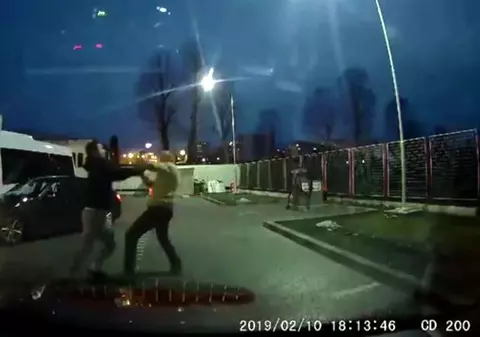 Bătaie într-o benzinărie din Cluj, după ce un șofer nu a vrut să stea la coadă / VIDEO