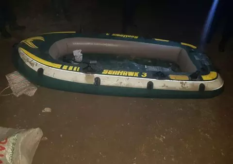 Un bărbat a murit în șoc hipotermic, după ce a rămas blocat în mâlul unui baraj, când încerca să scape de paznicii care l-au prins la braconaj