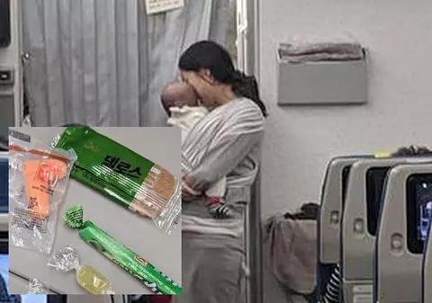 FOTO | Gestul unei mame pentru pasagerii unui avion. Le-a dat 200 de pungi de bomboane și dopuri antifonice în cazul în care copilul ei va plânge în timpul zborului