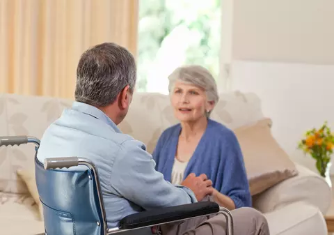 Despre pensia de boală sau de invaliditate. Cine și în ce condiții o poate solicita