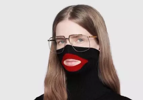 FOTO | Gucci a retras de pe piaţă un pulover după ce a primit critici pentru "conotaţii rasiste"