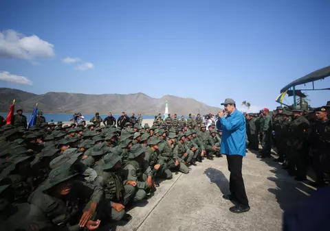 Armata Statelor Unite este pregătită să intervină în Venezuela pentru a-și proteja personalul diplomatic. Răspunsul lui Nicolas Maduro