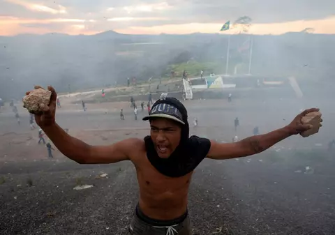 Mesajul UE, în legătura cu criza din Venezuela: "Să se evite o intervenţie militară"