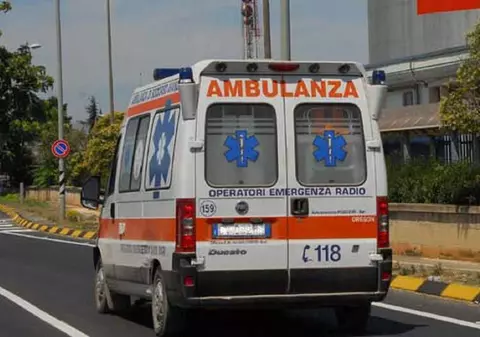 Tânăr român de 22 de ani, mort în Italia după ce a fost strivit de un tomberon