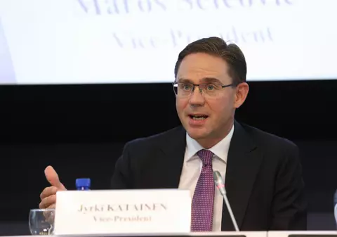 Vicepreşedintele Comisiei Europene, despre OUG pe legile justiţiei: "De ce, guvern al României, de ce?"