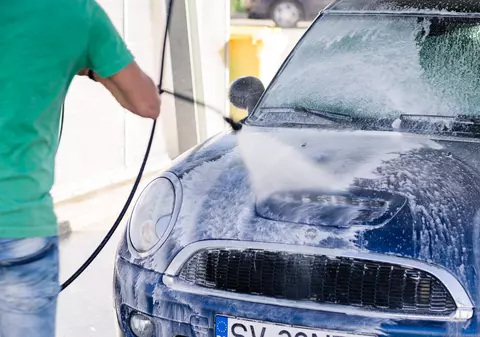 Spălătoria auto self-service. Un business din care poti castiga 100.000 Euro anual (PUBLICITATE)