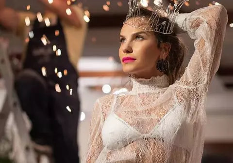 Anna Lesko, topless. Artista e total lipsită de inhibiții