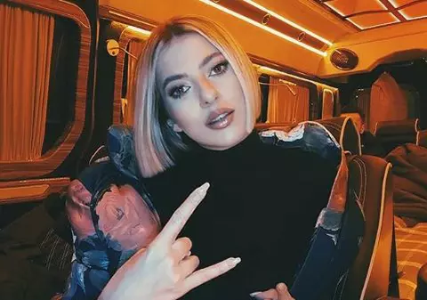 Lidia Buble, abia ieșită de la duș. Cum arată sută la sută naturală