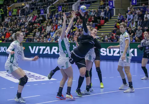 CSM București - Gyor 25-27, în Liga Campionilor la handbal. ”Tigroaicele” s-au agățat de campioanele Europei