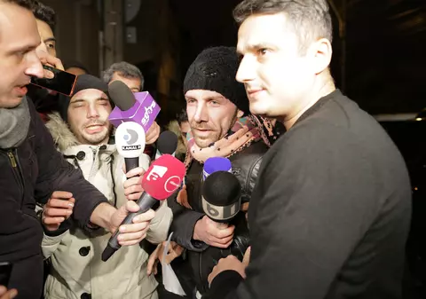 Matteo Politi a venit cu o geantă Louis Vuitton, la Poliție. Cât costă accesoriul de lux al italianului cu opt clase / FOTO&VIDEO