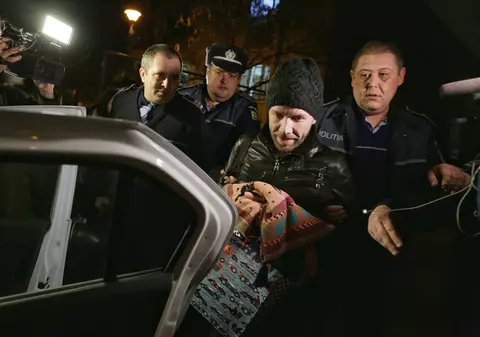 Matteo Politi avea asupra sa un atestat de recunoaștere a studiilor, dar care nu îi dădea drept să practice medicina. Iată documentul / FOTO