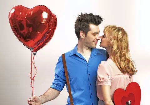 Mesaje de Valentine's Day. Cele mai frumoase declarații de dragoste de Ziua Îndrăgostiților