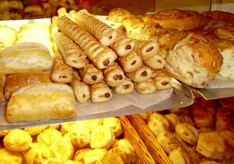 Fraudă alimentară în pizerii, restaurante şi fast-food-uri. Amenzi de 1,3 milioane de lei