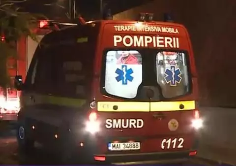 O tânără de 27 de ani a murit după ce s-a răsturnat cu motocicleta pe A3