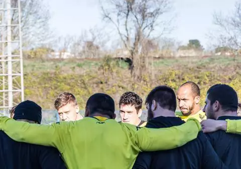 Un site porno, sponsor la echipa de rugby Carcassonne, din Franța, unde evoluează și doi români. Ce răspuns a dat federația