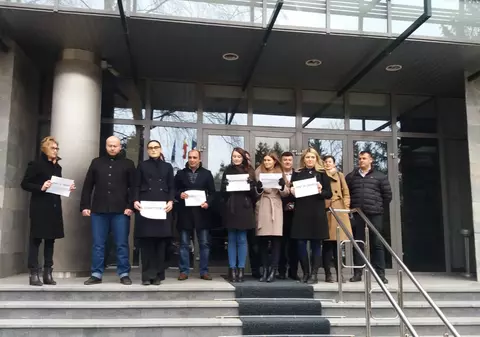 Procurori suceveni de la mai multe parchete din județ au protestat cerând abrogarea OUG 7/2019. Ei se delimitează de Asociația Procurorilor din România