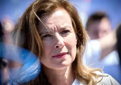 FOTO | Valerie Trierweiler, fosta primă doamnă a Franței, are un nou iubit