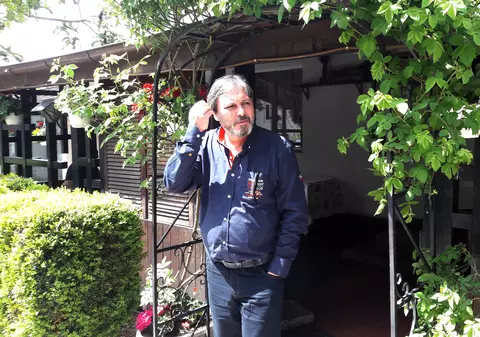 Cornel Galeș s-a rupt de toți prietenii, după ce s-a mutat cu noua iubită în Spania