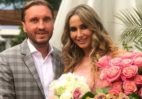 VIDEO/ Crina Abrudan și Gabi Popescu au găsit secretul unei relații liniștite. „Fiecare cu filmul lui”