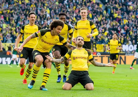 VIDEO / Bundesliga 2019, etapa a 27-a. Dortmund s-a salvat în prelungiri. Bayern s-a împiedicat la Freiburg. Rezultate