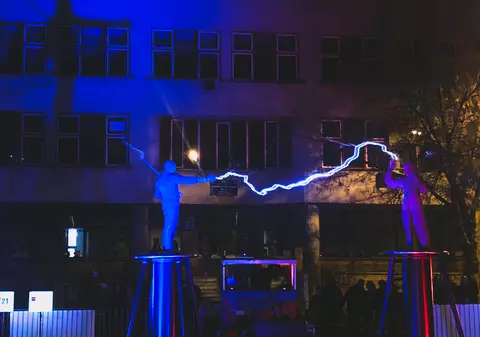 VIDEO&FOTO/ Războiul stelelor în orașul de pe Bega. ”Lorzii fulgerelor” fac spectacol în Timișoara