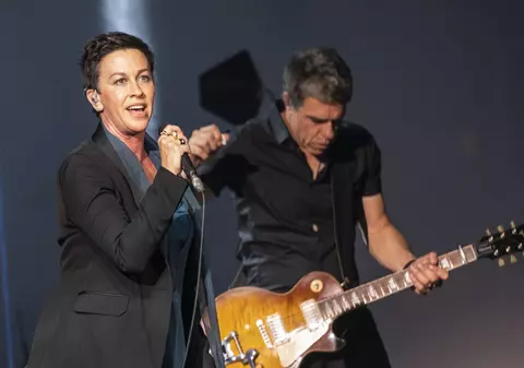 Alanis Morissette este însărcinată cu al treilea copil. Fotografia prin care a făcut marele anunț