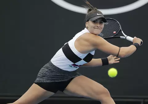 Olteanca din Canada care a depășit-o pe Halep! Bianca Andreescu face yoga cu mama ei, iar bunica se roagă pentru ea