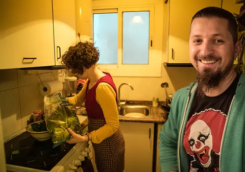 VIDEO/ „Cel mai mare câștig al plecării din țară suntem noi”, spun Andrei și Valentina, după 8 ani de când au emigrat la Barcelona, lăsându-și joburile din publicitate