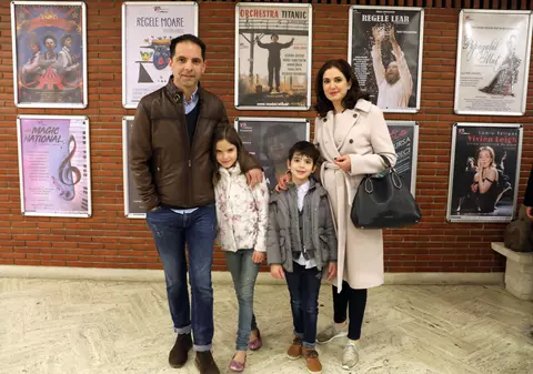 FOTO Dan Negru și-a dus soția și copiii cu „preșul”