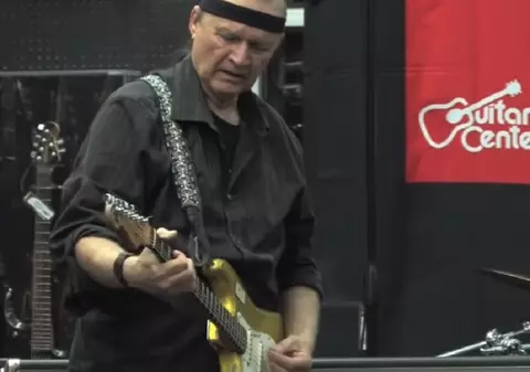A murit artistul Dick Dale. Anunțul a fost făcut de chitaristul din trupa sa