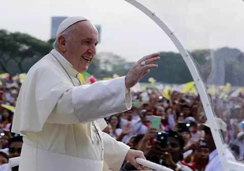 FOTO/ Papamobil de la Pitești! Papa Francisc ar putea folosi mașini Dacia în timpul vizitei sale în România