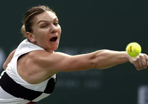 Simona Halep, eliminată în ”optimi” la Indian Wells. De luni, Simo alunecă pe locul 3 WTA