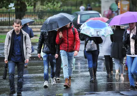 Când scăpăm de ploi și de frig. Meteorologii au anunțat prognoza pentru săptămâna viitoare