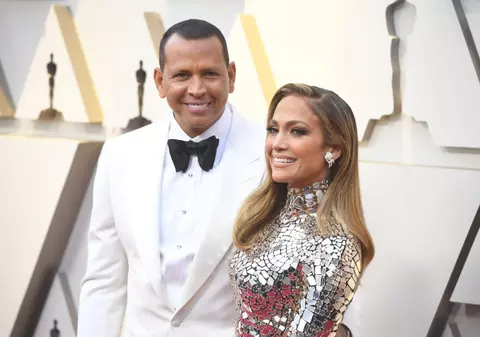 FOTO | Jennifer Lopez şi Alex Rodriguez s-au logodit. Cum arată inelul de logodnă
