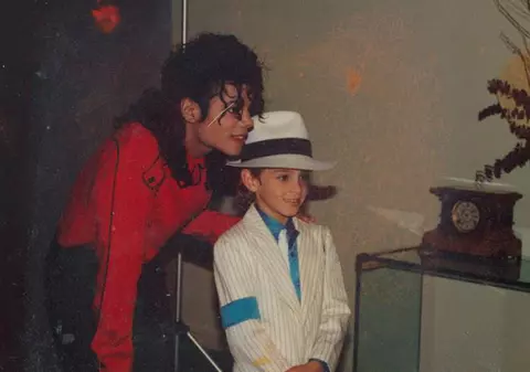 Noul documentar despre Michael Jackson, „Leaving Neverland”, a divizat internetul: „Am nevoie de timp pentru a digera ceea ce am văzut" vs. "Nu e aici ca să se apere"