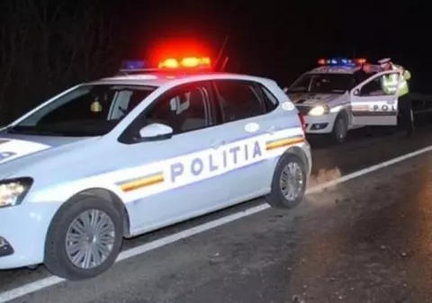 Pieton acroșat de un TIR, târât 400 de metri și lovit de un autoturism, pe DN 7