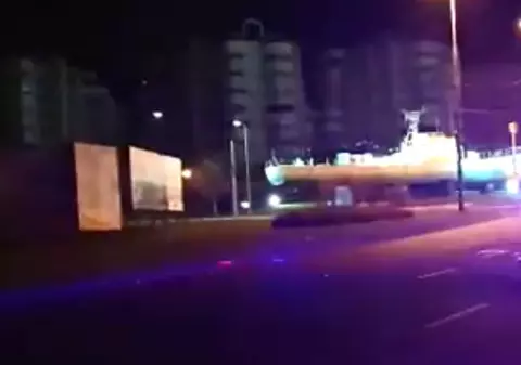 VIDEO | Urmărire ca în filme în Constanța, după ce un șofer nu a oprit la semnalul polițiștilor. Oamenii legii au fost șocați când au văzut cine era la volan