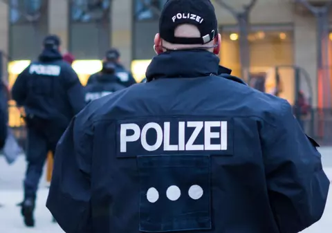 Un mort se răzbună pe cei cu care s-a certat în timpul vieții. S-a înregistrat deja o victimă. Poliția e în alertă