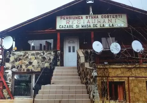 Un bărbat care venea de la o înmormântare a murit în toaleta unui restaurant din Vaslui