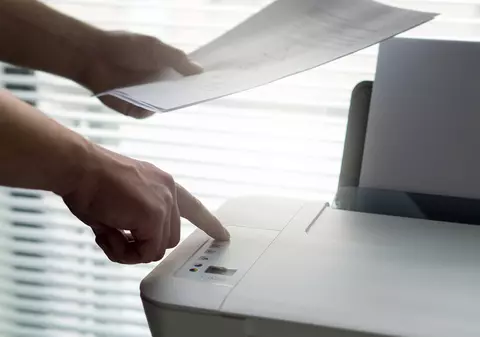 Spor de xerox la o primărie din Gorj. Cum motivează edilul decizia luată