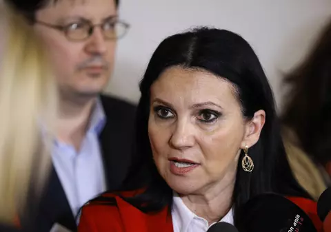 Sorina Pintea, despre cazul tinerei arse plimbate între spitale: "Voi face propria anchetă"